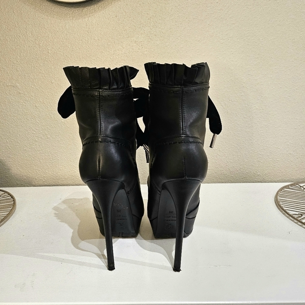 Alexander McQueen | Lace-Up Platform Boots - Picture 4 of 9